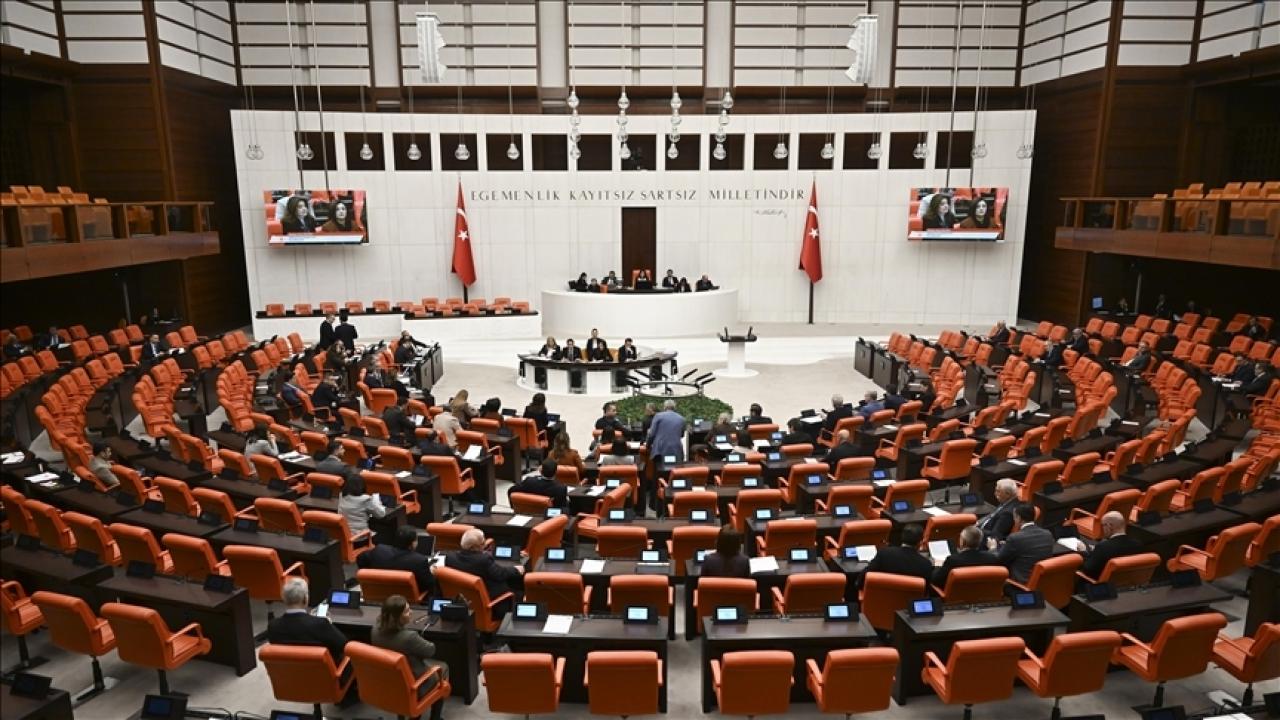 Trafik cezalarının artırılmasına yönelik düzenlemeleri de içeren kanun teklifi, TBMM Genel Kurulunda kabul edildi