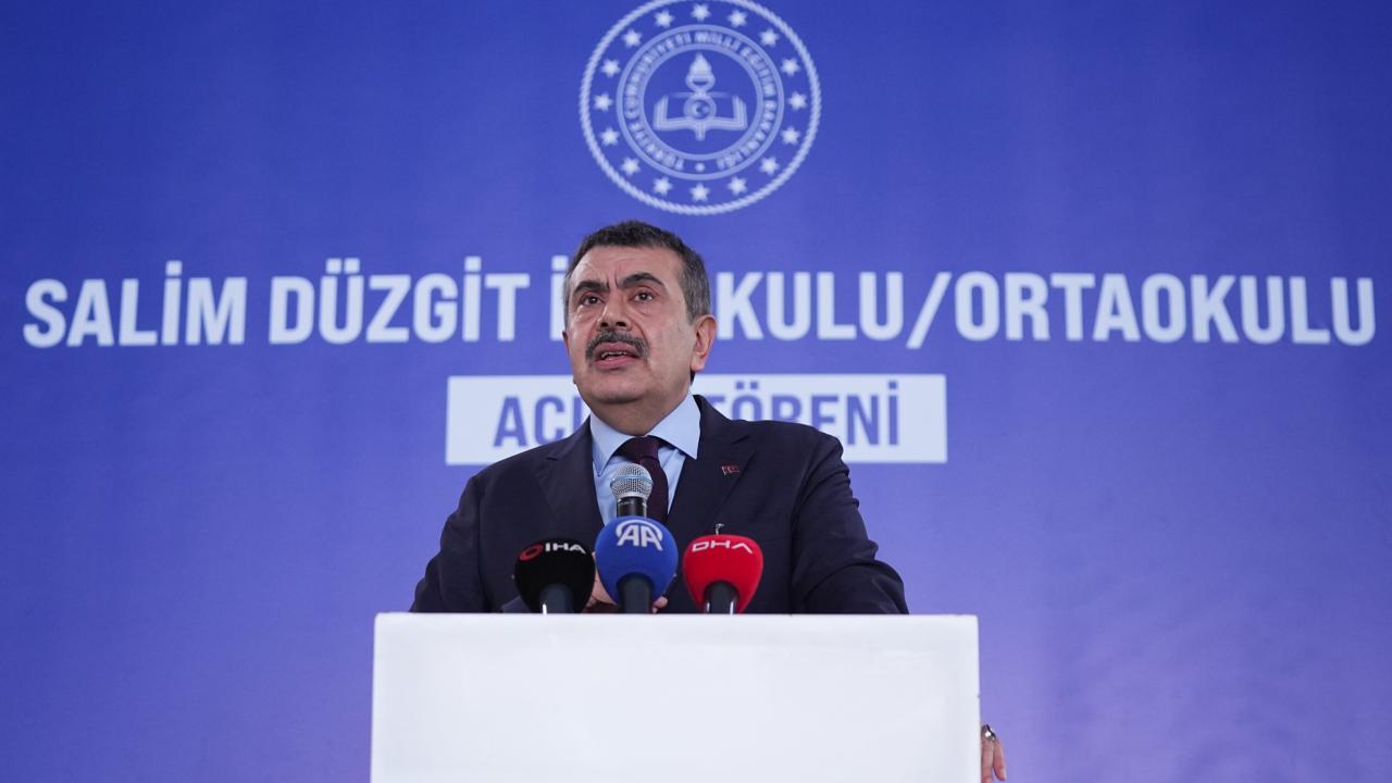 Bakan Tekin: 6 Şubat'ta yıkılan 9 bin 700 dersliğin yerine 11 ilde yaklaşık 25 bin derslik eğitim öğretime kazandırılmış olacak