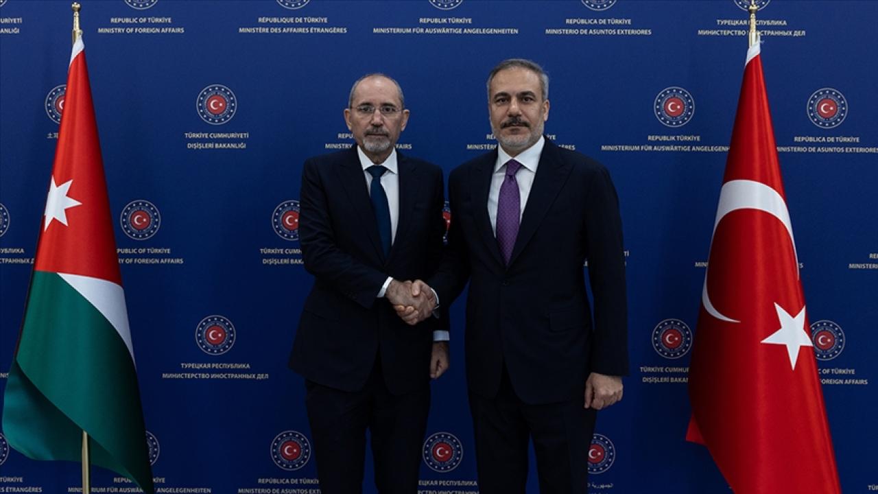 Dışişleri Bakanı Fidan, Ürdünlü mevkidaşı Safedi ile telefonda Filistin meselesini görüştü