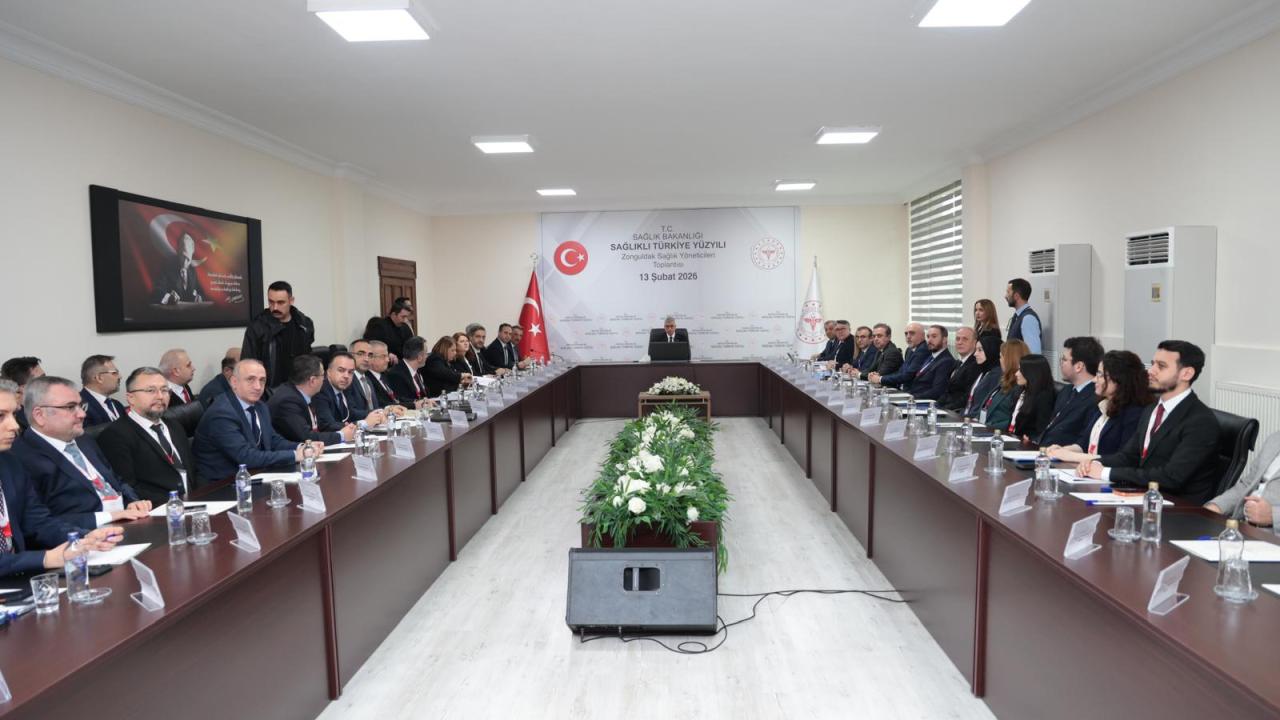 Sağlık Bakanı Kemal Memişoğlu, Zonguldak'ta ziyaretlerde bulundu