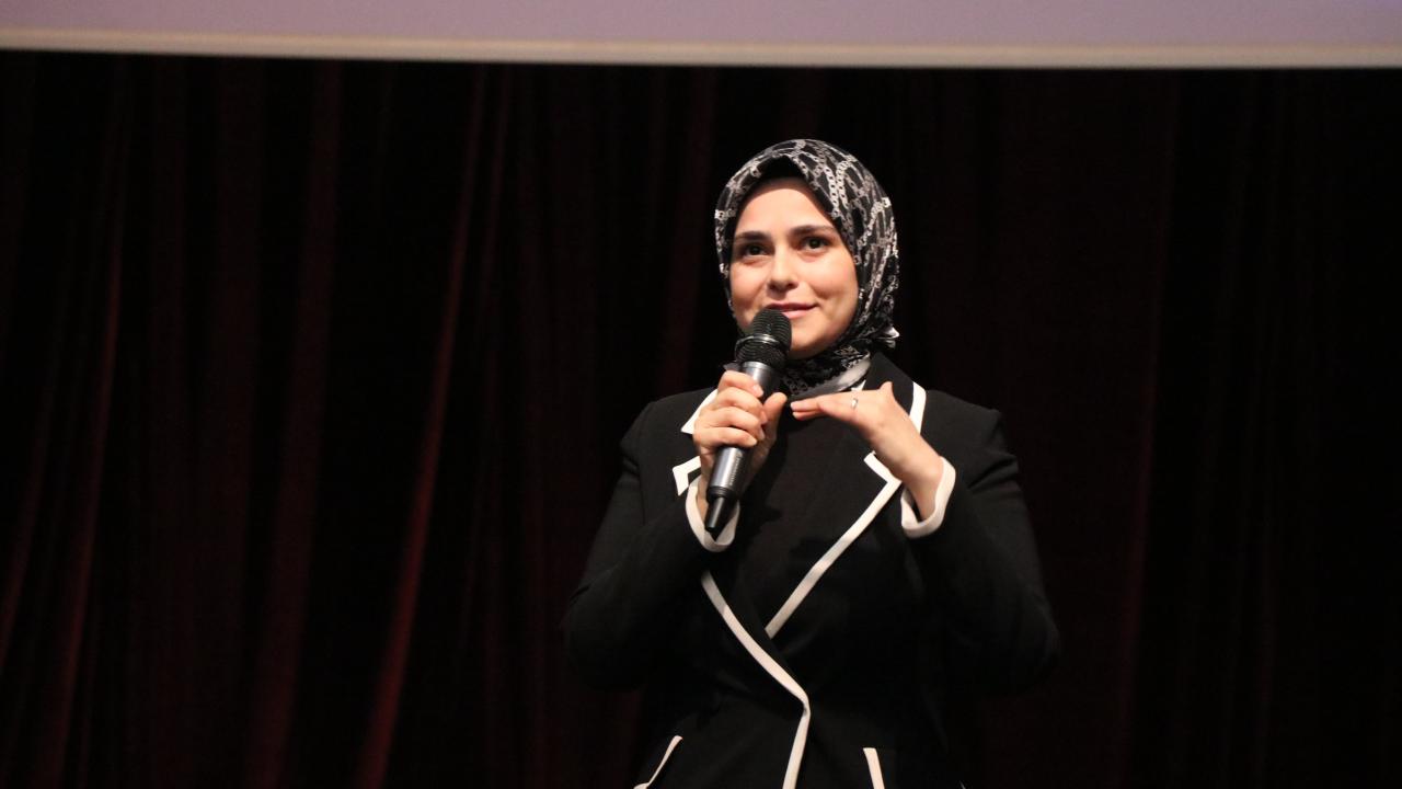 T3 Vakfı Yönetim Kurulu Başkanı Hıdır, Burdur'da gençlerle buluştu