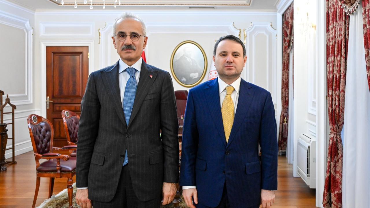 Bakan Uraloğlu’ndan Adalet Bakanı Akın Gürlek’e hayırlı olsun ziyareti