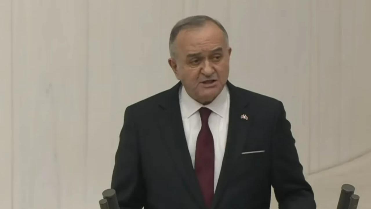 MHP'li Akçay: Terörsüz Türkiye demek milletimizin ayağındaki tüm prangaları söküp atmak demektir