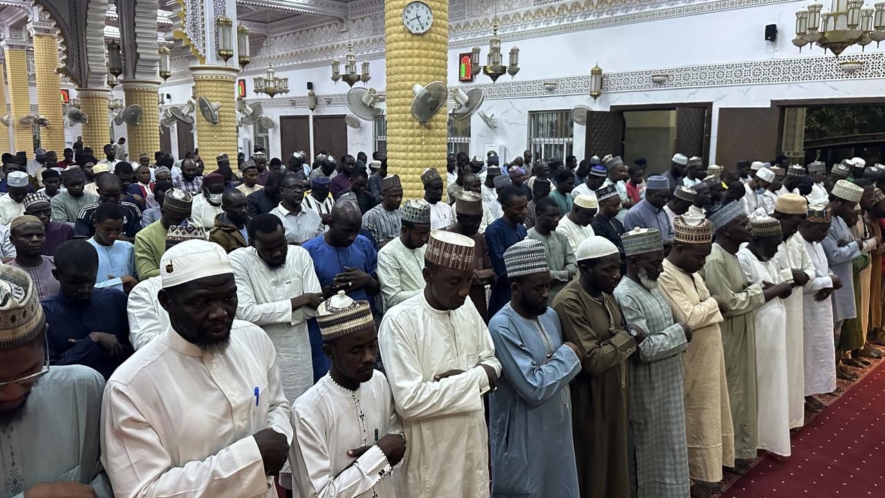 Nijerya'da ilk teravih namazı kılındı