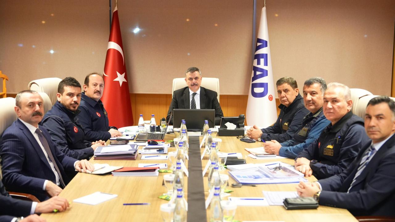 İçişleri Bakanı Çiftçi'den AFAD Başkanlığı'na ziyaret