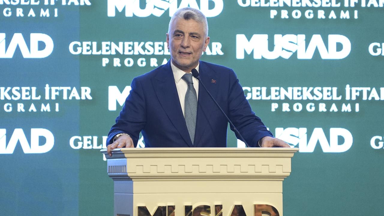 Bakan Bolat: Türkiyemizin ve halkımızın yüzünü güldürmek için canla başla mücadeleye devam ediyoruz