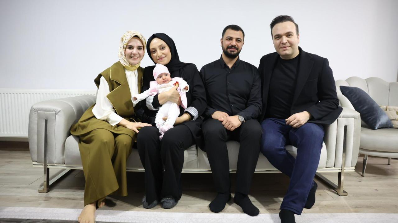 Aile ve Sosyal Hizmetler Bakanı Göktaş, Aktaş çiftinin evinde iftar yaptı