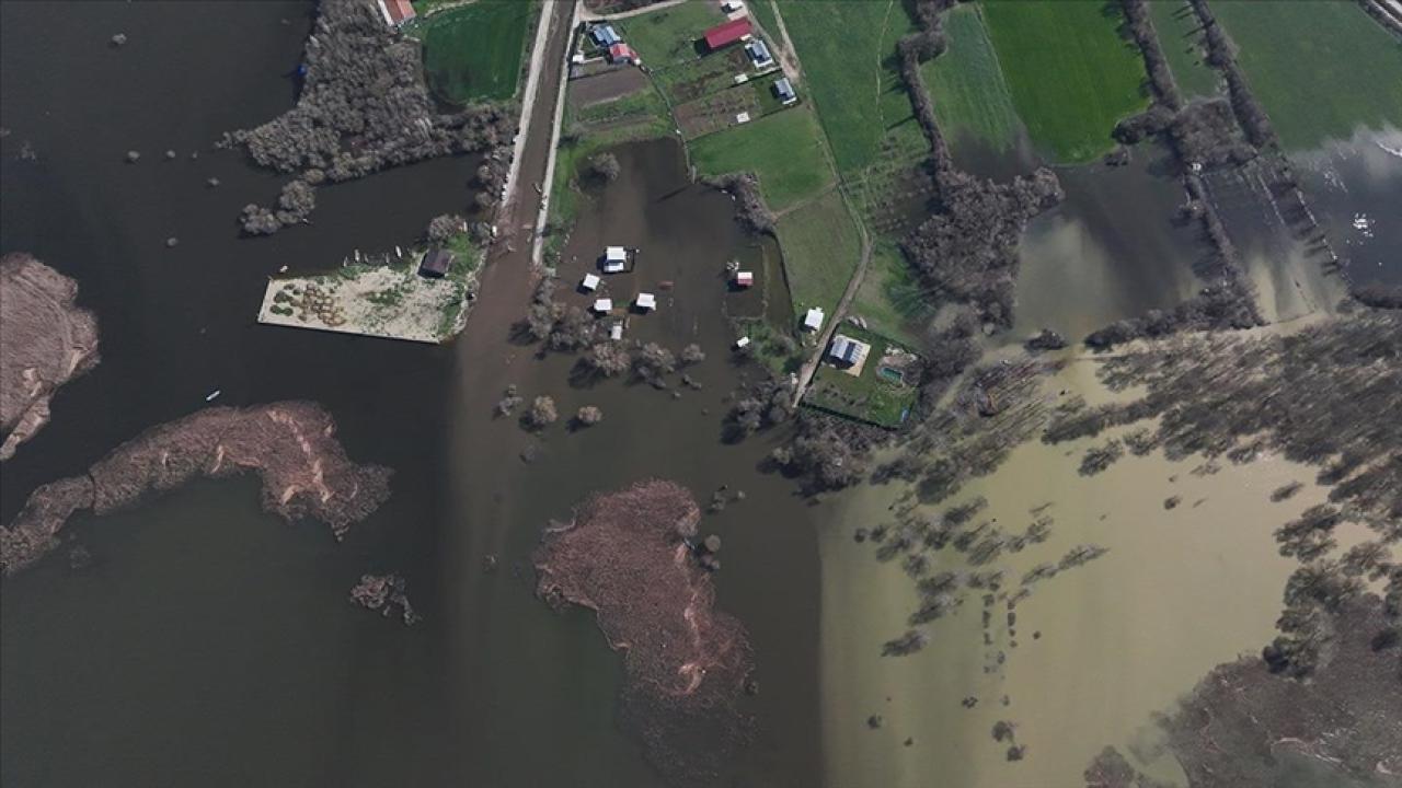 Uluabat Gölü'nde yağışların ardından su seviyesi yükseldi