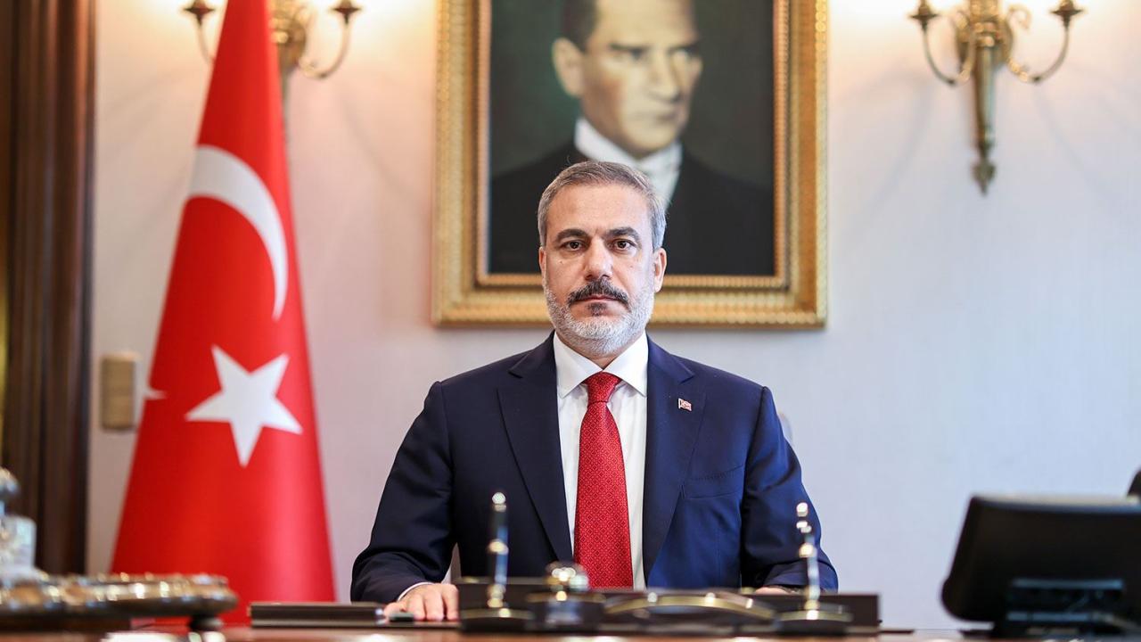 Bakan Fidan'dan Balıkesir'deki uçak kazasında şehit olan pilot için başsağlığı mesajı