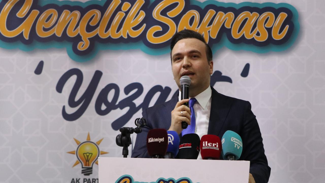 AK Parti Gençlik Kolları Genel Başkanı İbiş Yozgat'ta "Gençlik Sofrası" iftar programına katıldı