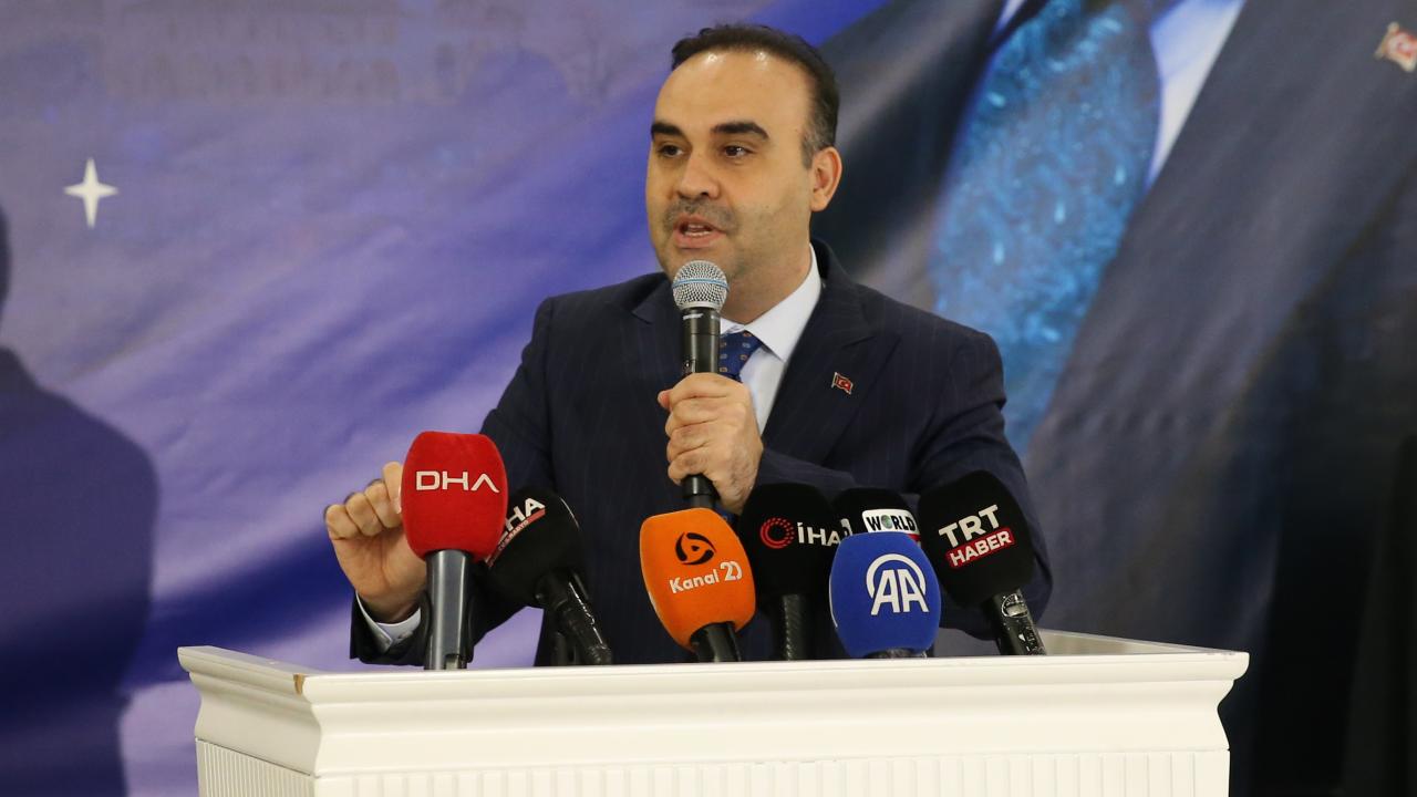 Sanayi ve Teknoloji Bakanı Kacır, Denizli'de iftar programına katıldı