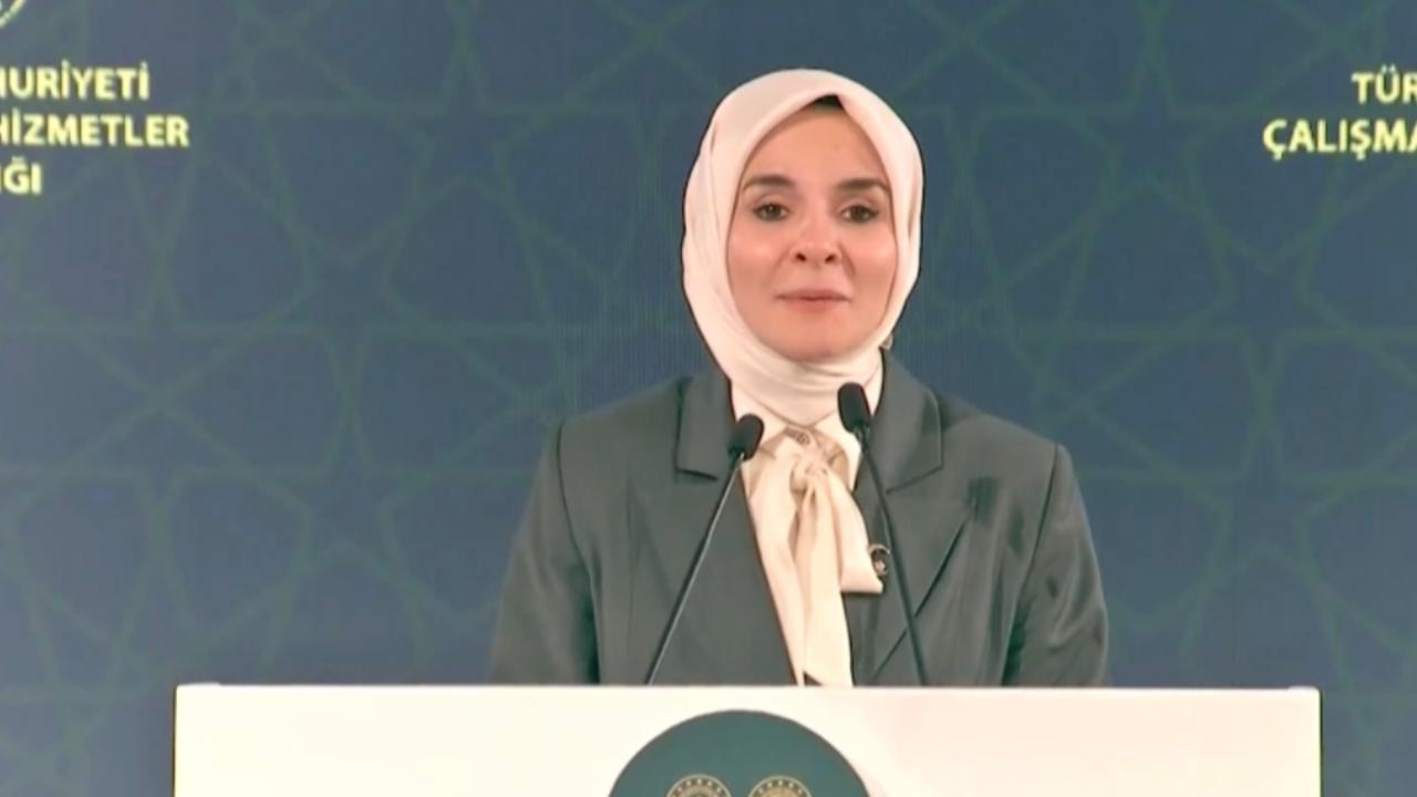 Aile ve Sosyal Hizmetler Bakanı Göktaş, "Çınarlarımızla Vefa İftarı" programına katıldı