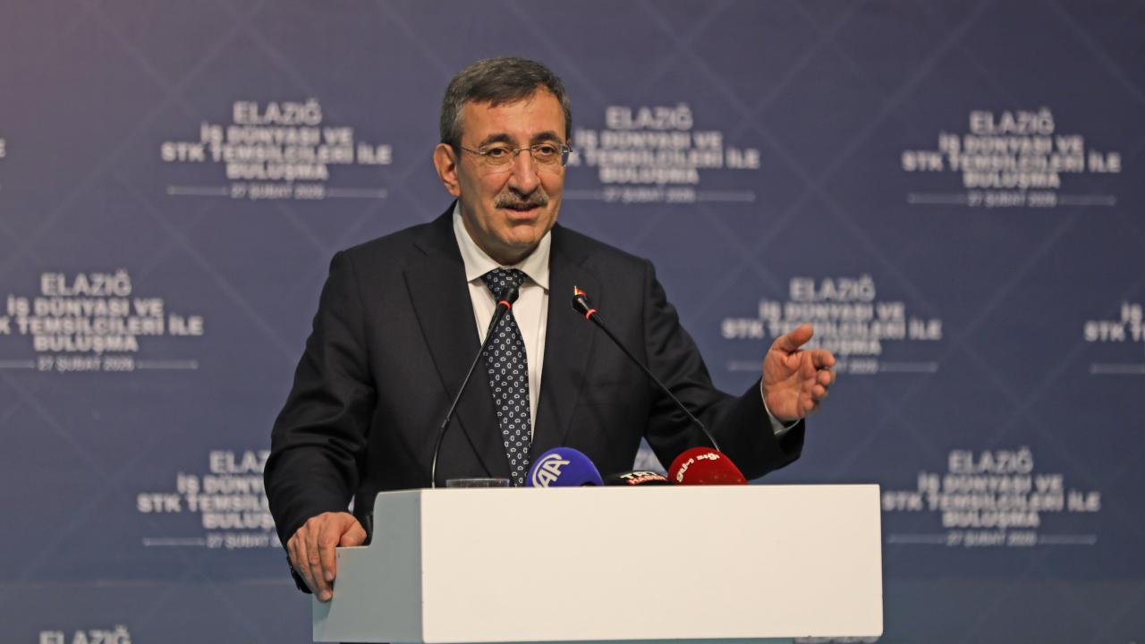 Cumhurbaşkanı Yardımcısı Yılmaz, Elazığ'da iş dünyası ve STK temsilcileriyle buluştu