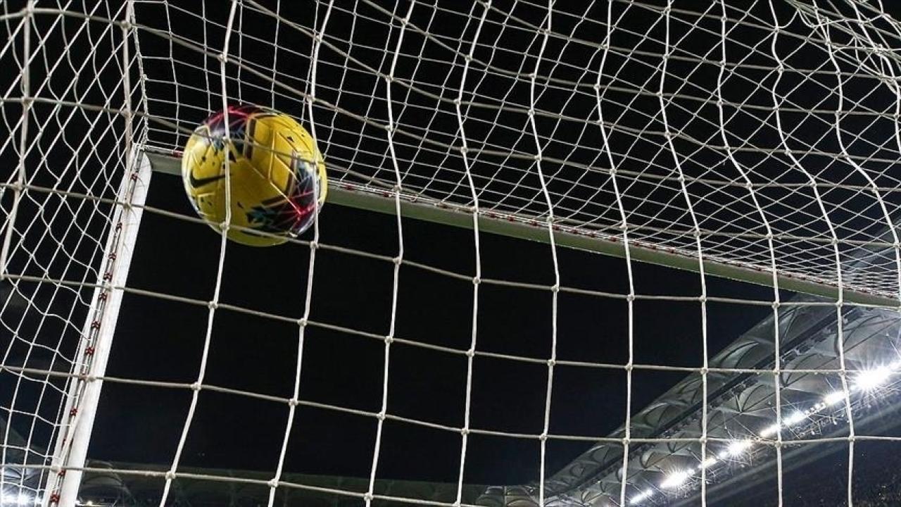 Fenerbahçe ile Antalyaspor ligde 60. randevuda