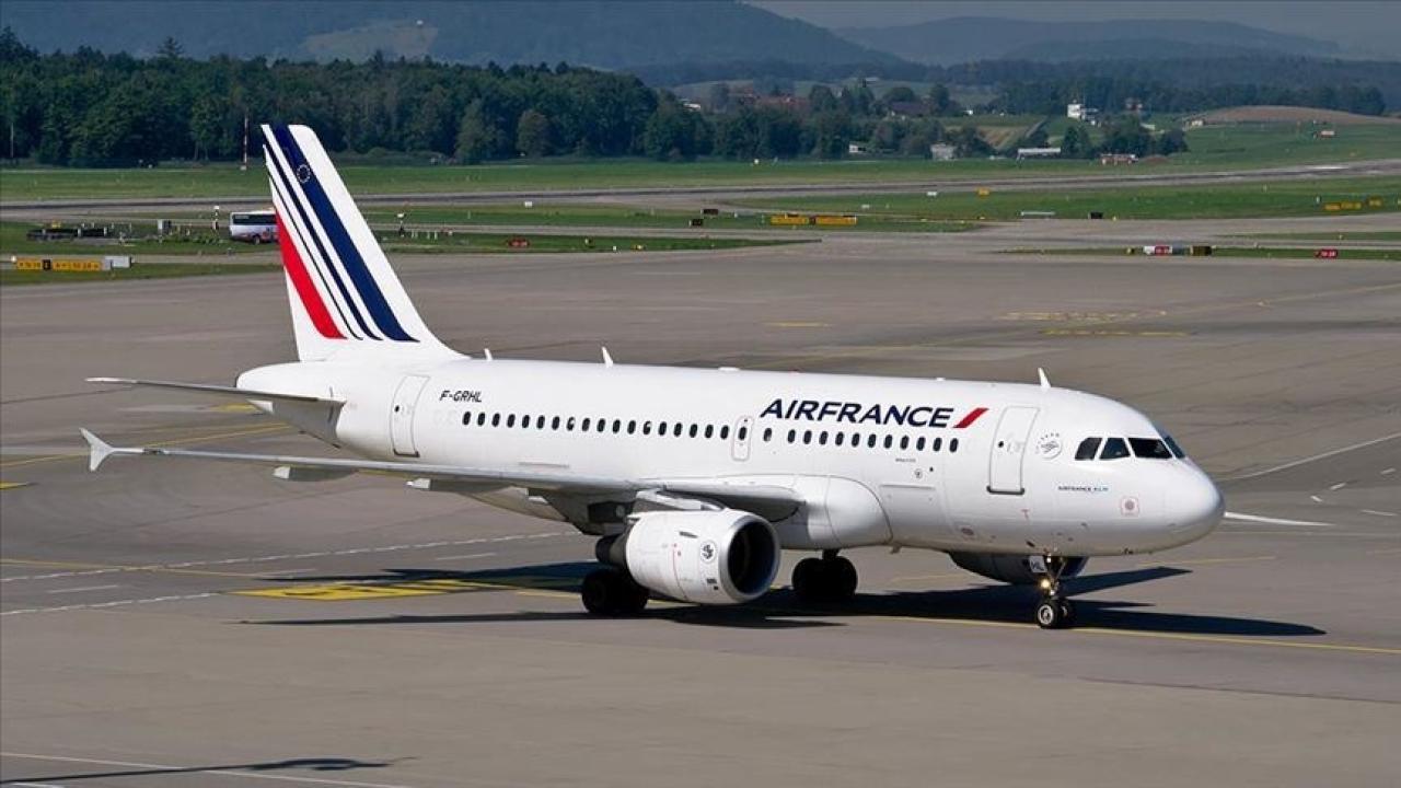Fransız hava yolu şirketi Air France, Orta Doğu uçuşlarını 3 Mart'a kadar askıya almayı sürdürecek
