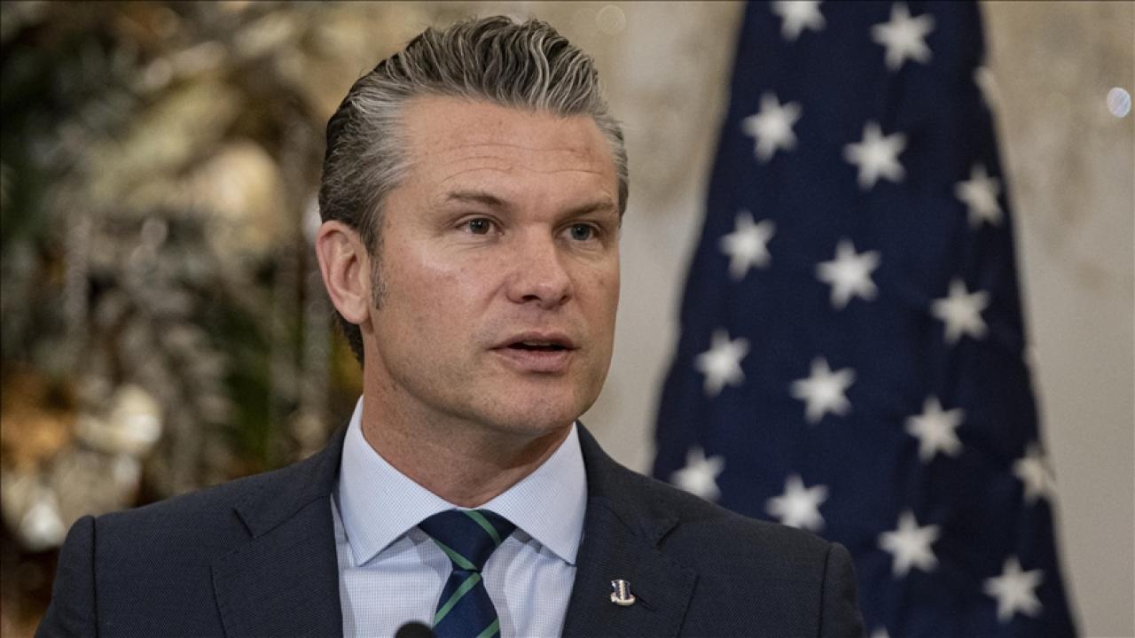 ABD Savunma Bakanı Hegseth: İran, nükleer şantajlarına kalkan olarak güçlü füzeler yapıyordu