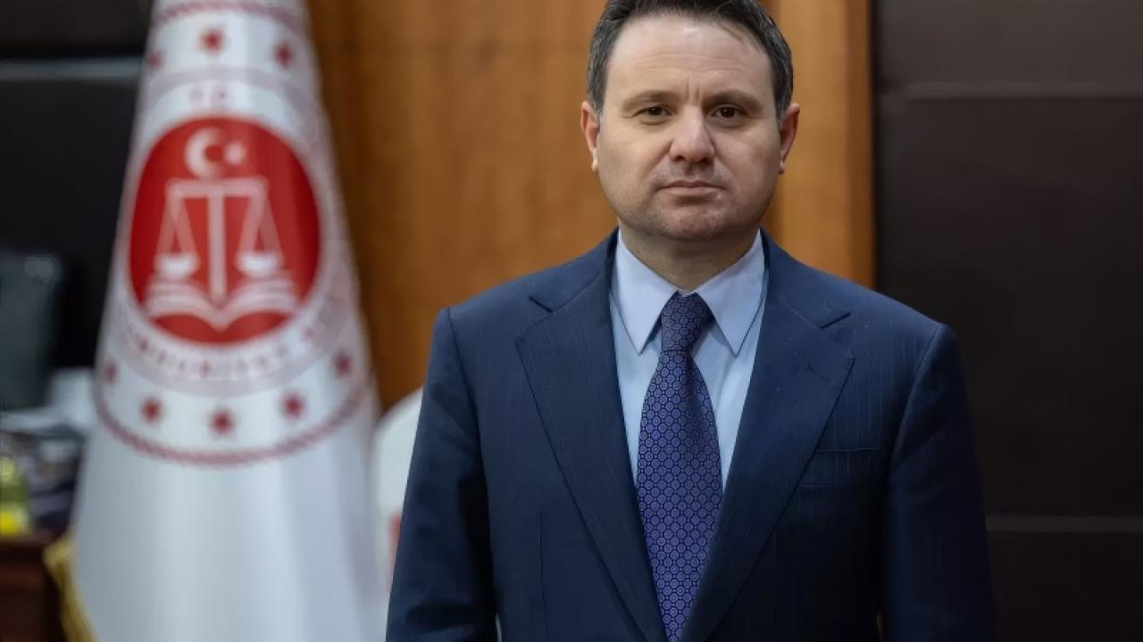 Bakan Gürlek, İstanbul'da öğretmenin hayatını kaybettiği olaya ilişkin soruşturma başlatıldığını bildirdi