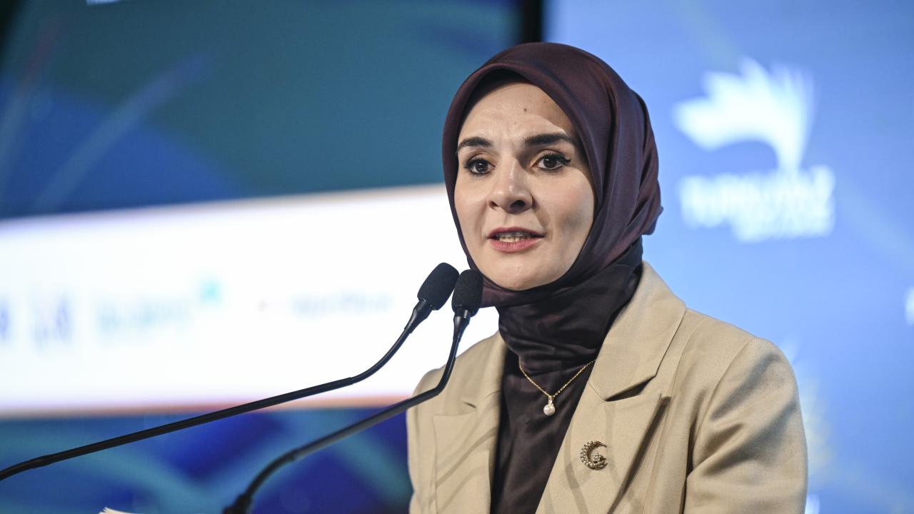 Bakan Göktaş, "Güçlü Türkiye'nin Güçlü Kadınları Zirvesi" iftar programına katıldı