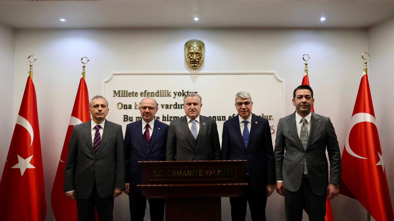 Gençlik ve Spor Bakanı Bak, Osmaniye'de temaslarda bulundu