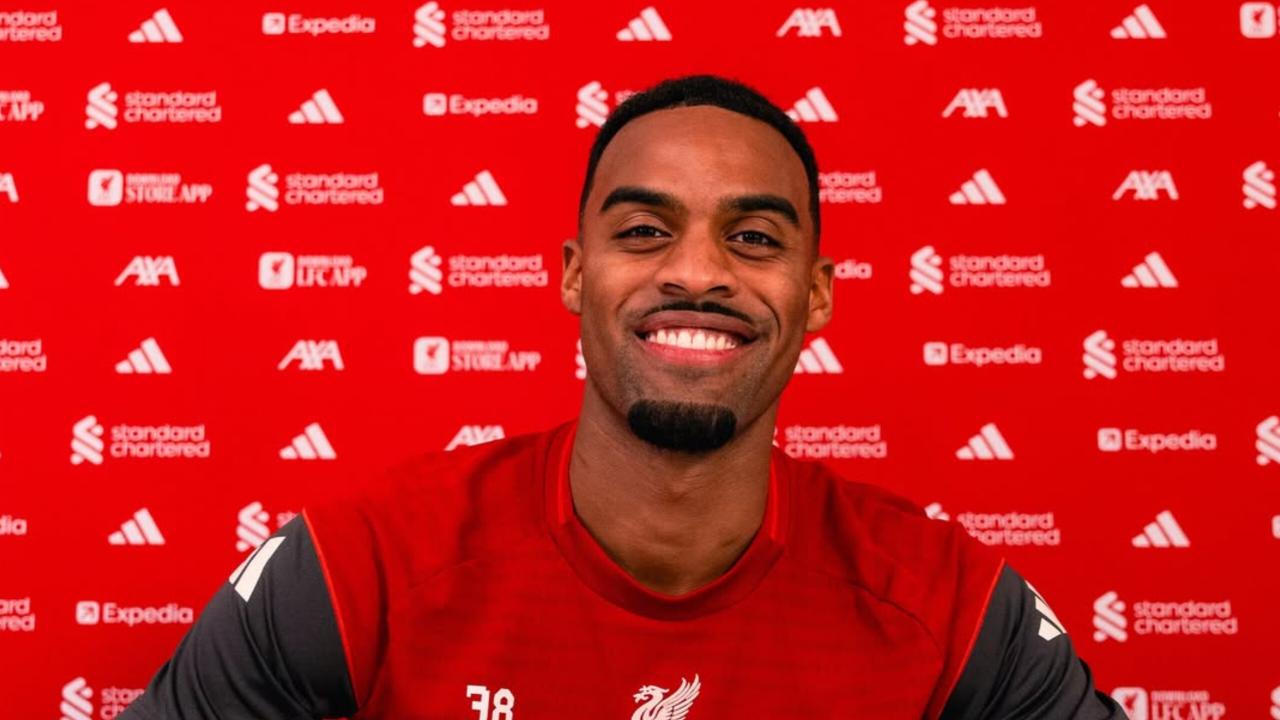 Liverpool, Ryan Gravenberch ile yeni sözleşme imzaladı