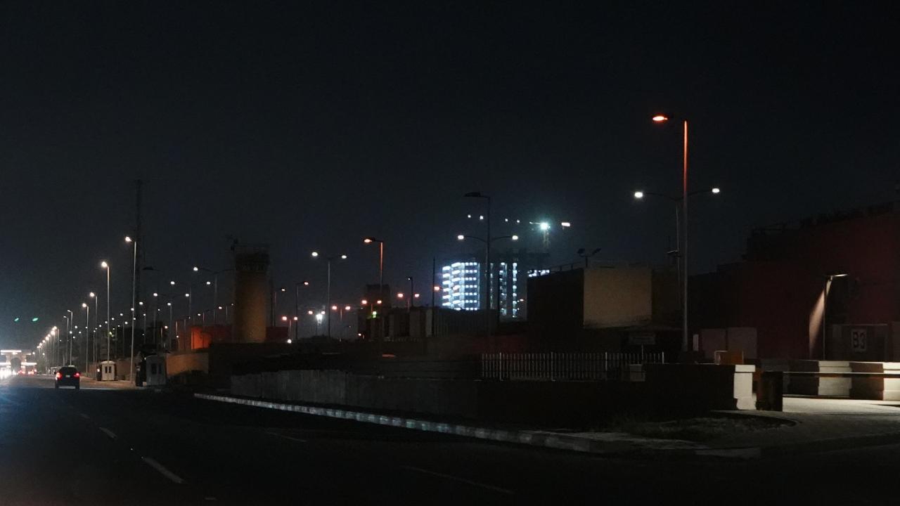 Irak'ın başkenti Bağdat'ta patlama sesleri duyuldu