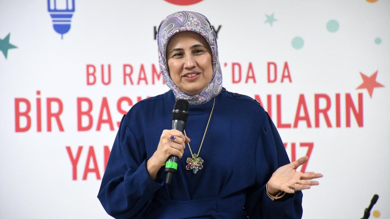 Türk Kızılay Genel Başkanı Yılmaz, Düzce'de huzurevi sakinleriyle iftar yaptı