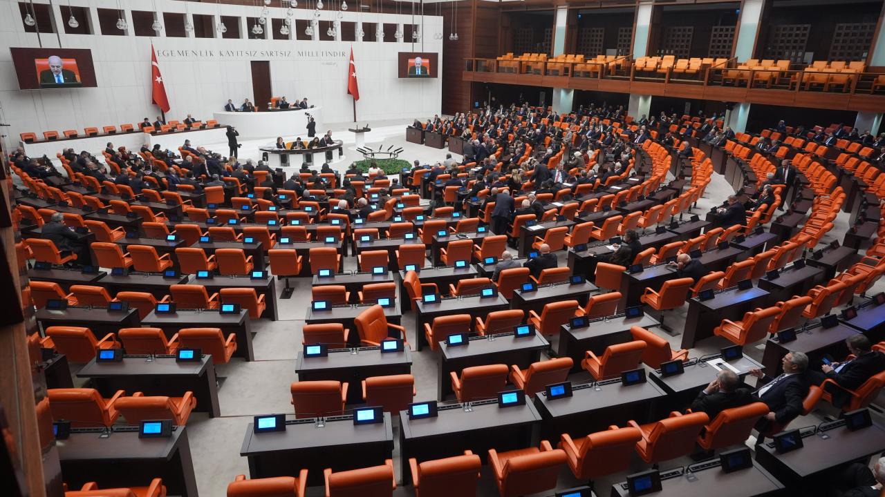 TBMM Genel Kurulu'nda kapalı oturuma geçildi