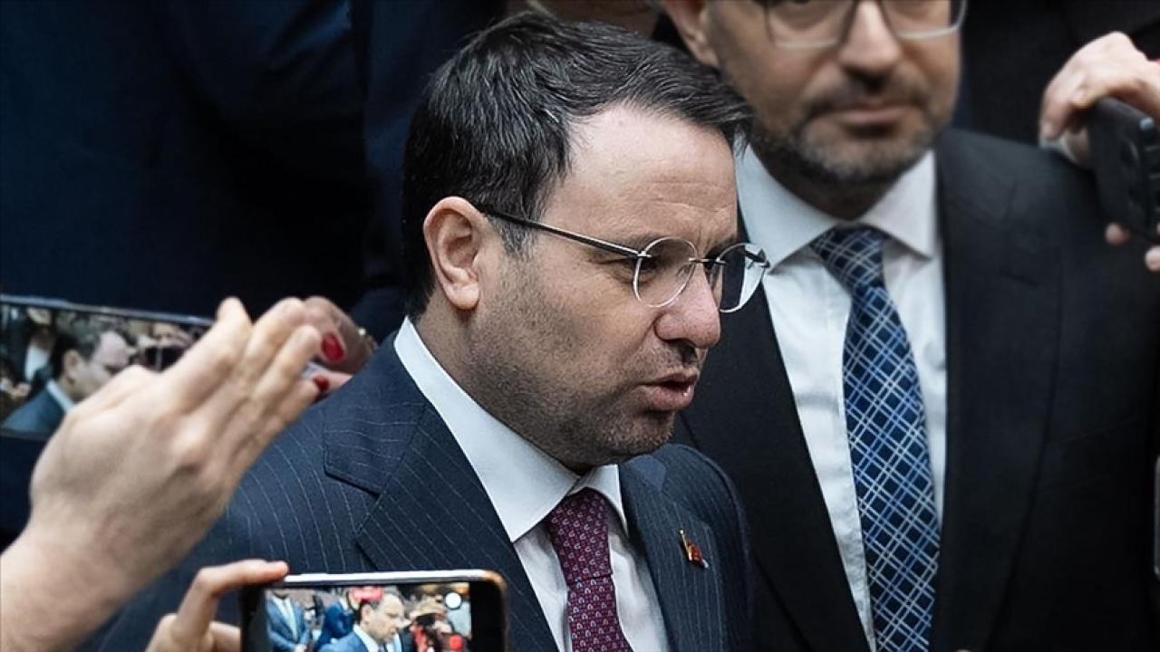 Bakan Gürlek: Mahkeme salonları siyaset arenası değildir, burada yalnızca yargılama yapılır