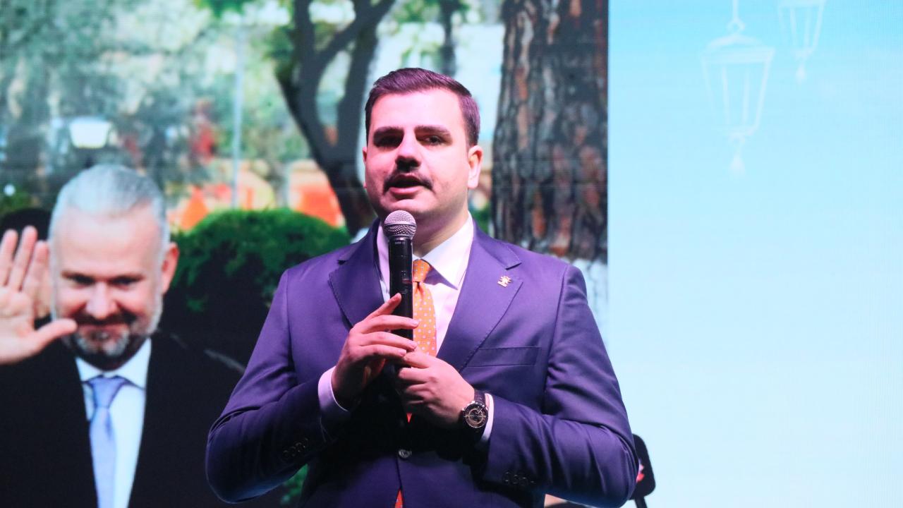 AK Parti Genel Sekreteri İnan, İzmir'deki iftar programına katıldı