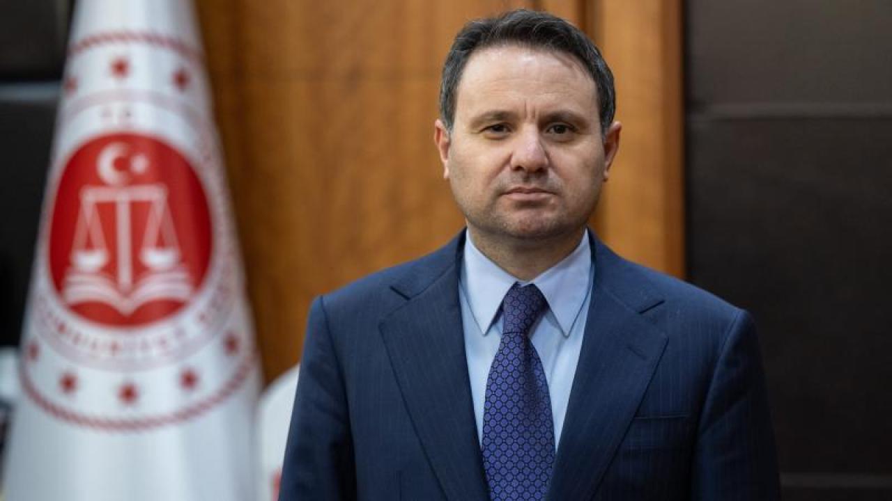 Adalet Bakanı Gürlek, CHP'li Emir'e açtığı davadan kazandığı tazminatı AFAD'a bağışladı