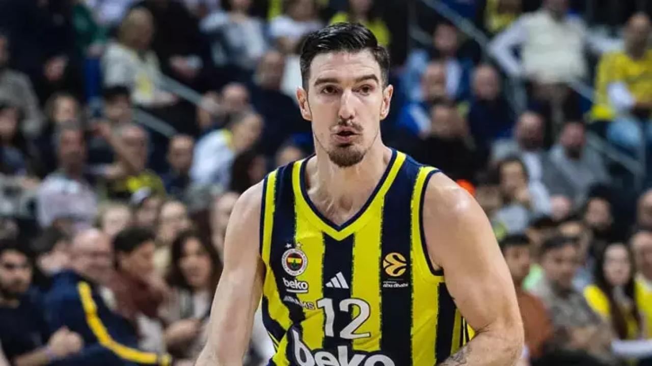 Fenerbahçe Beko oyuncusu Nando De Colo'da kısmi yırtık tespit edildi