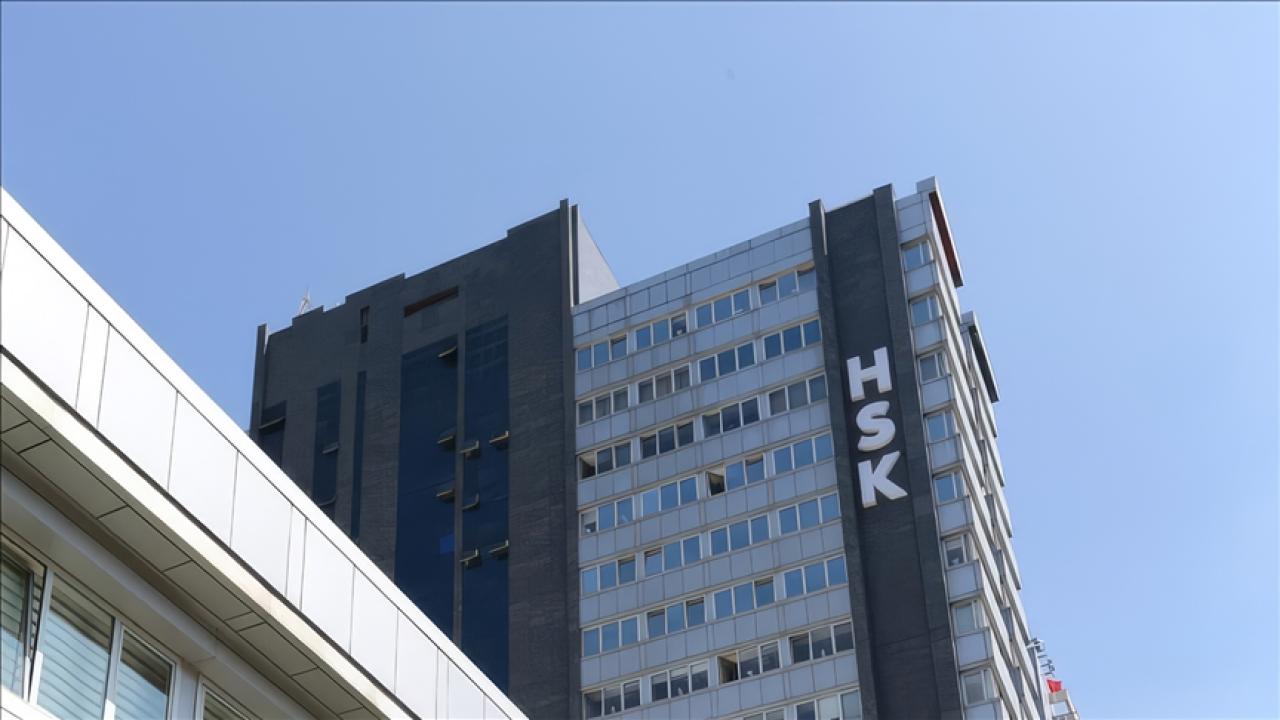 HSK kararnamesiyle 11 hakim ve savcının görev yeri değişti