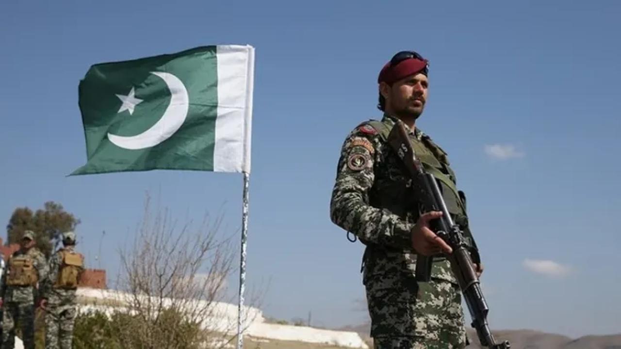 Pakistan'da terör karşıtı operasyonda 8 militan etkisiz hale getirildi