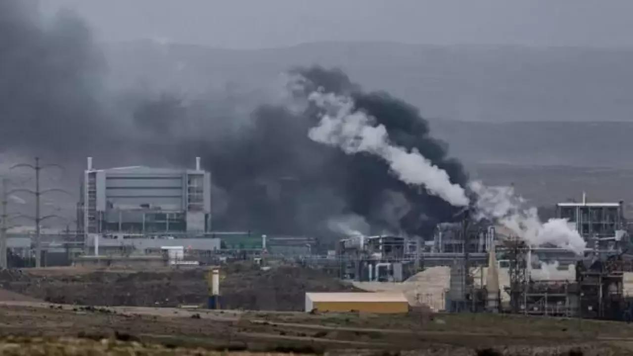 İran'da sanayi bölgesine yönelik ABD-İsrail saldırılarında 5 kişi öldü