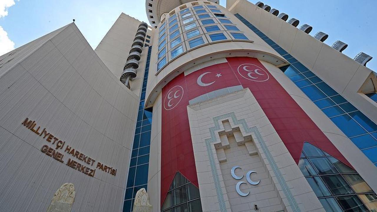 MHP’de İstanbul Teşkilatları Feshedildi