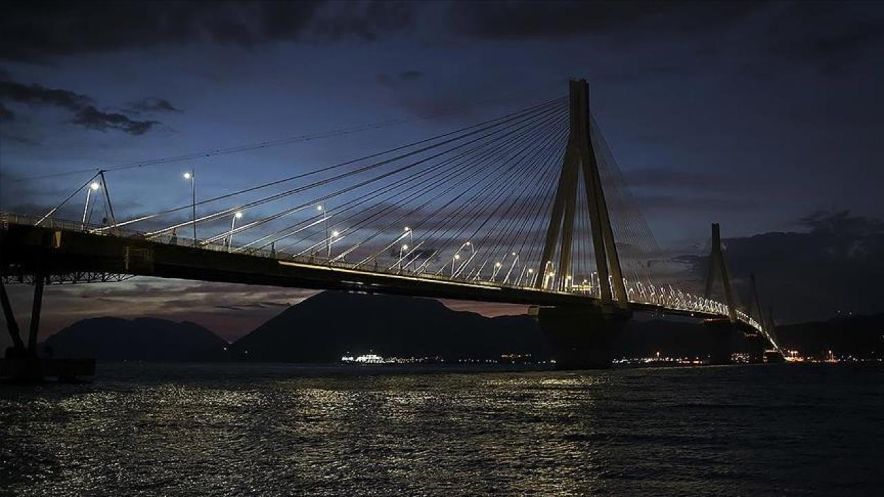 Yunanistan'da artan enerji maliyetlerine karşı yakıt desteği programı başlatıldı