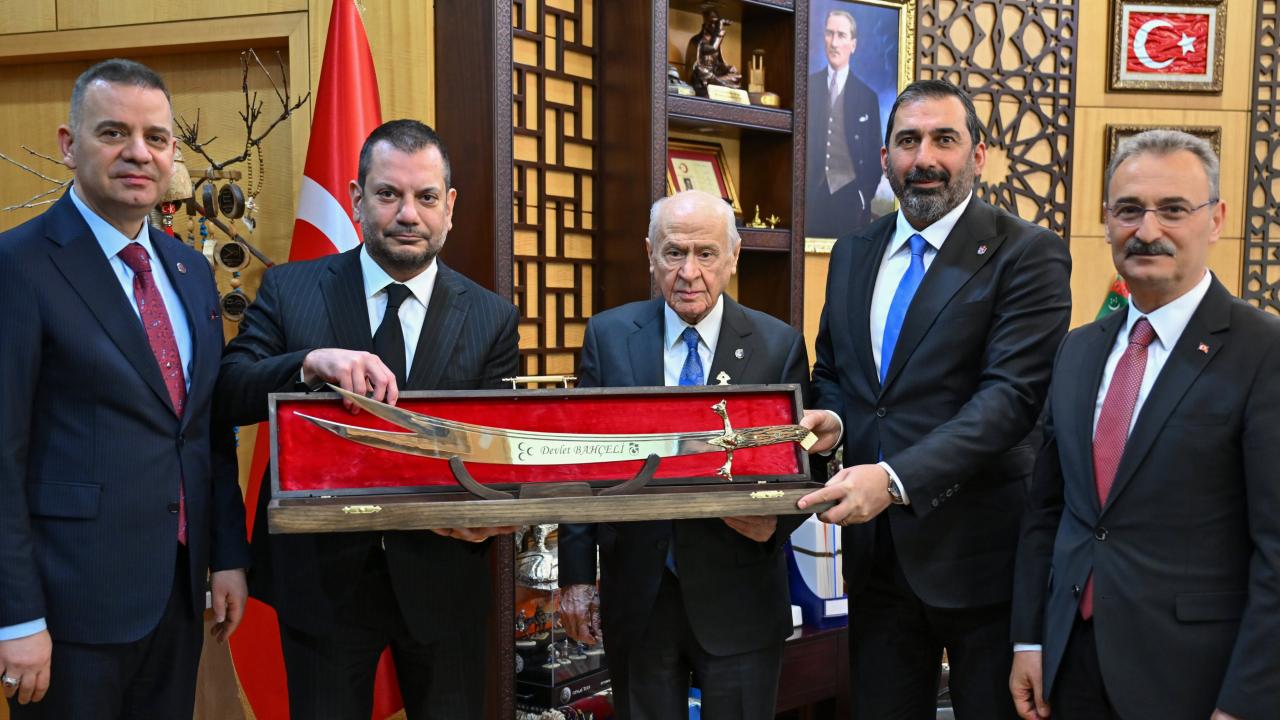 Trabzonspor Kulübü Başkanı Doğan, MHP Lideri Devlet Bahçeli'yi ziyaret etti