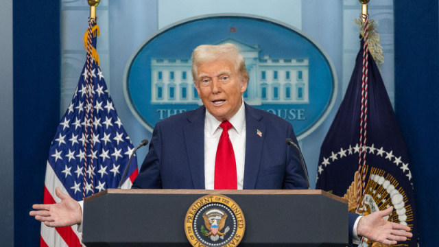 Trump, Hürmüz Boğazı'nın çok da uzak olmayan bir gelecekte yeniden açılacağını tahmin ettiğini söyledi