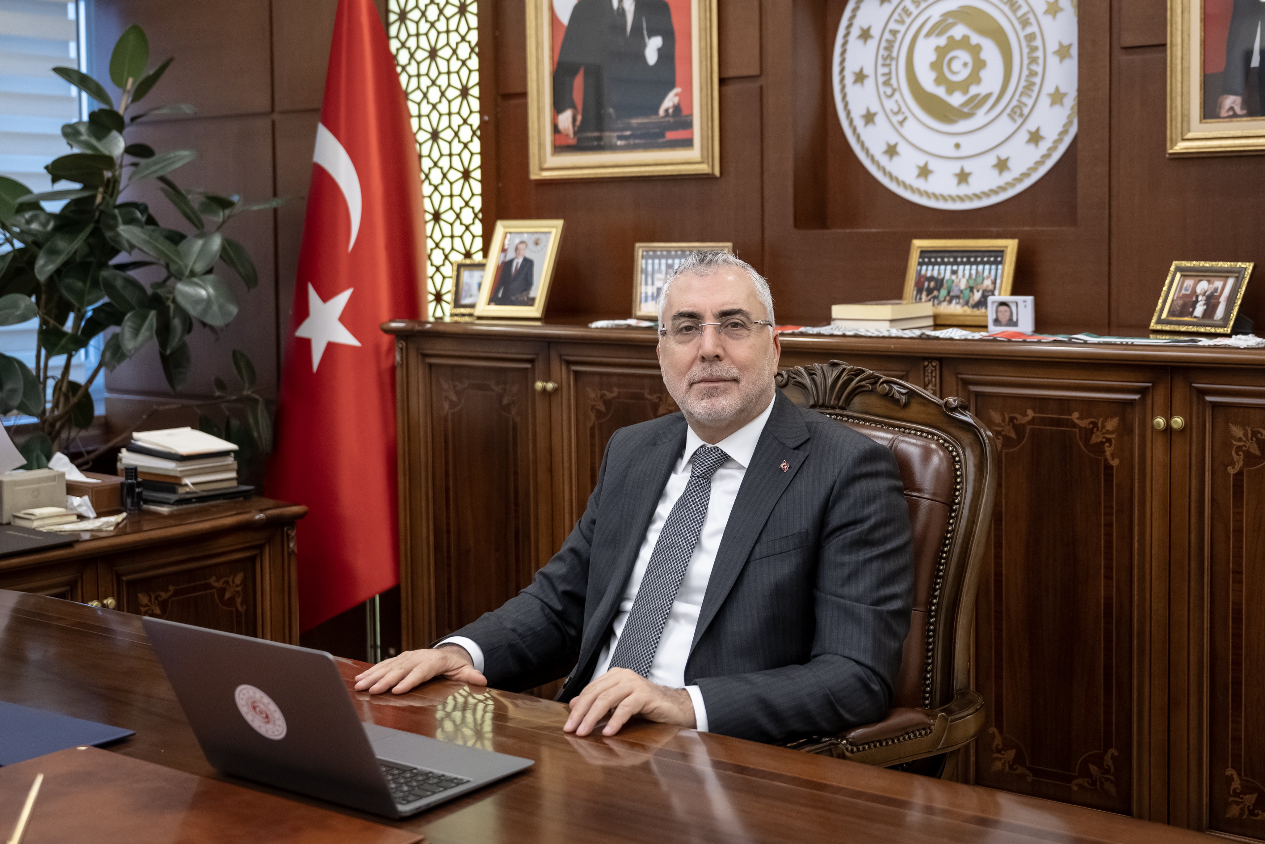 Bakan Işıkhan'dan Netanyahu'nun Cumhurbaşkanı Erdoğan'a yönelik sözlerine tepki