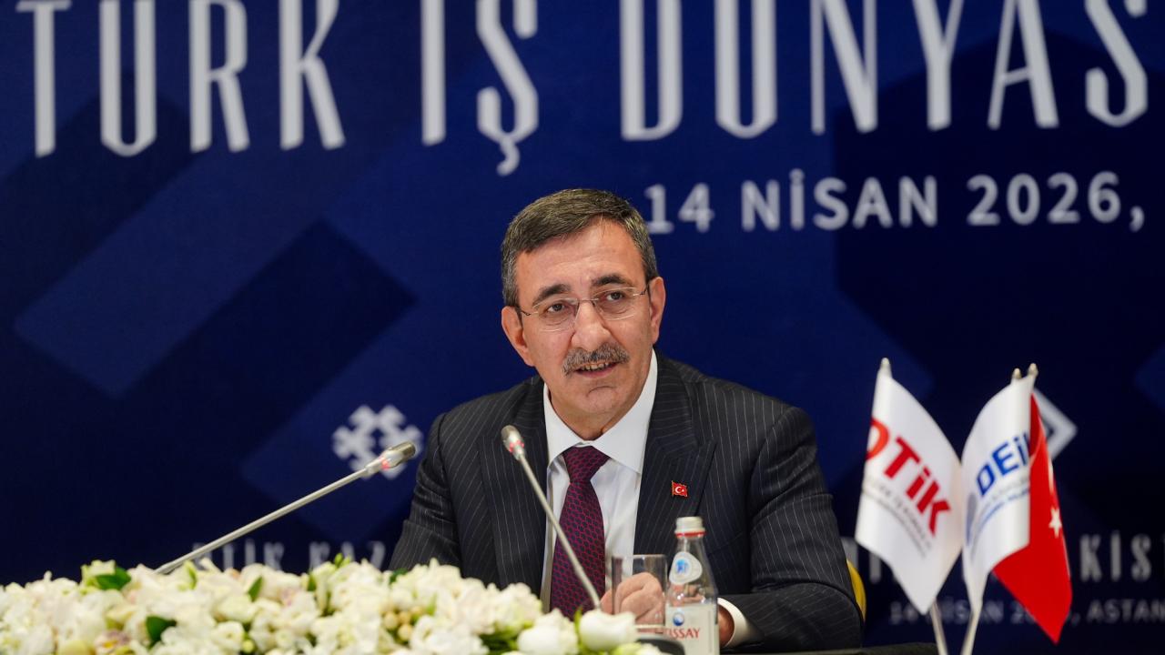 Cumhurbaşkanı Yardımcısı Yılmaz, Astana'da Dünya Türk İş Konseyi Toplantısı'na katıldı