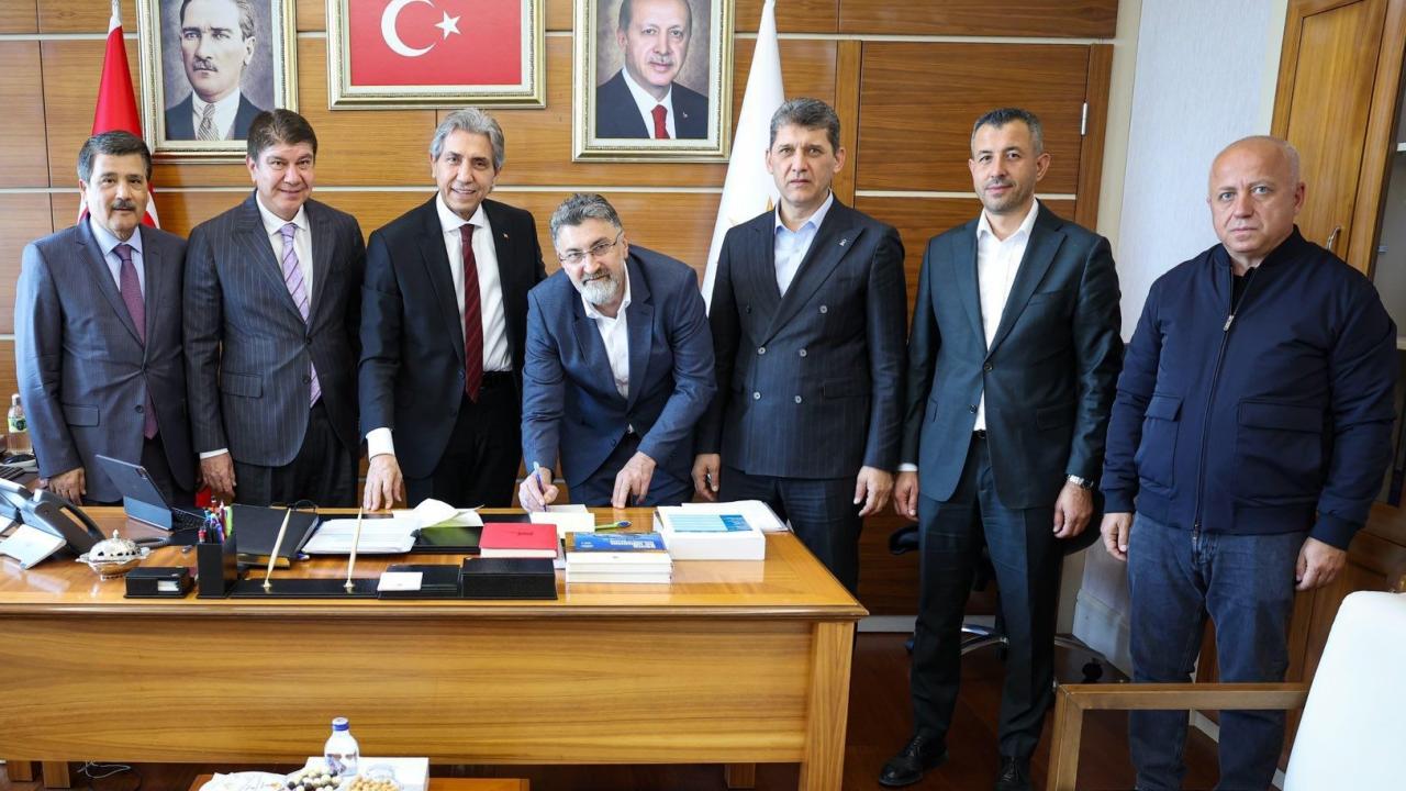 Serik Belediye Başkanı Kumbul'dan AK Parti'ye katılımına ilişkin açıklama