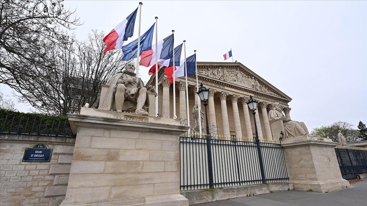 Paris hükümeti, seçimleri dış müdahalelerden korumaya yönelik yasa tasarısını tanıtacak