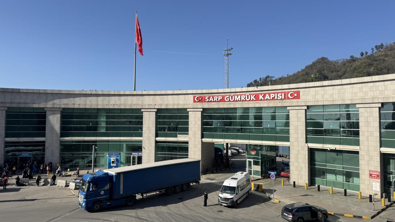 Sarp Sınır Kapısı'ndan 2026'nın ilk çeyreğinde 1 milyona yakın yolcu geçti