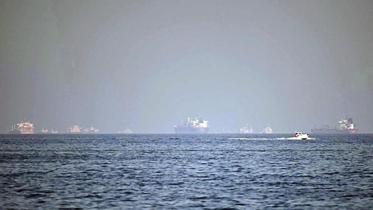 Bir dizi petrol ve LPG tankeri Hürmüz Boğazı'nı geçti, 4 LNG tankeri Boğaz yönünde