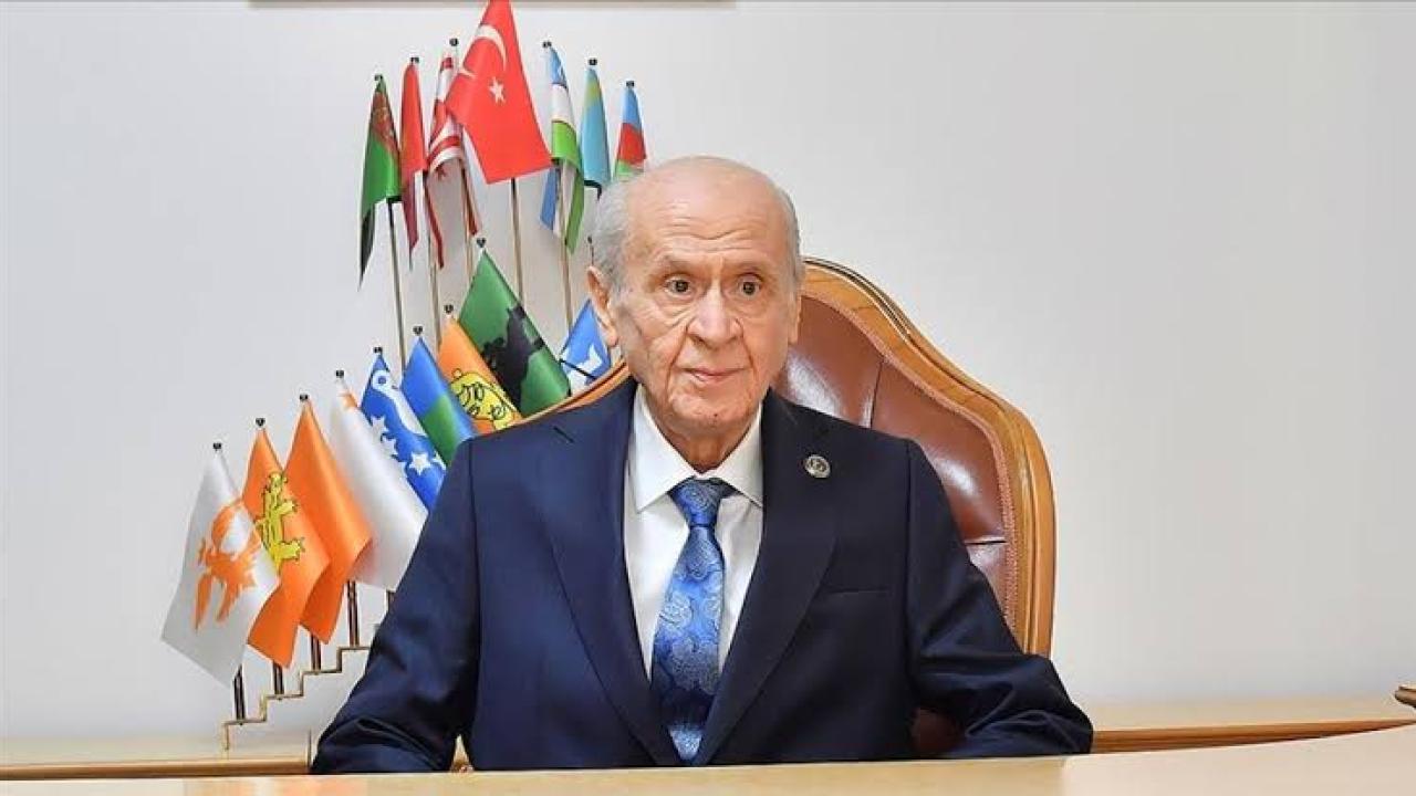 MHP Lideri Devlet Bahçeli'den Süper Lig'e yükselen Erzurumspor FK'ya tebrik