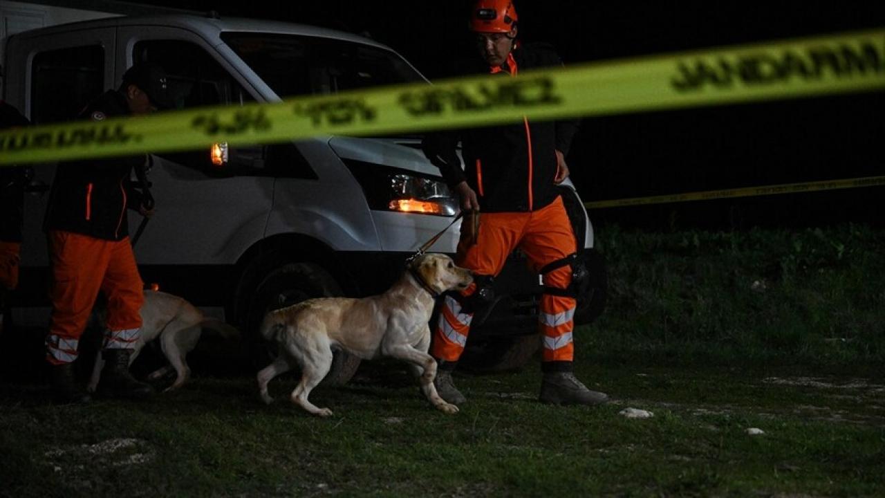 Ankara'da Kara Havacılık Komutanlığına ait helikopter kaza kırıma uğradı