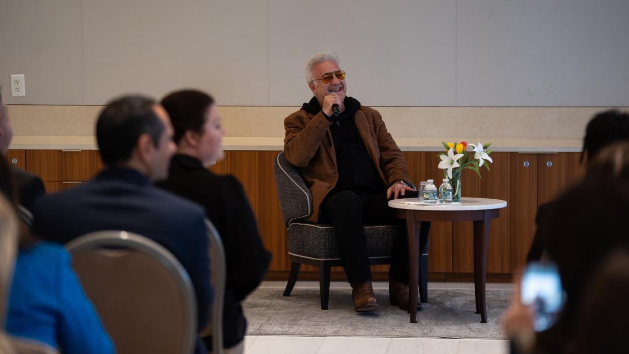 Tamer Karadağlı New York’ta Türk tiyatrosu ve dublaj sanatını anlattı