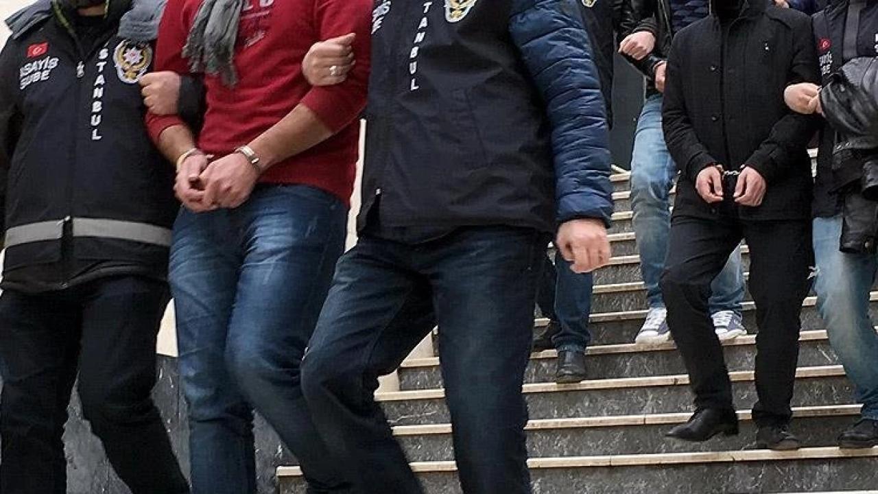 Terör örgütü DHKP-C'ye yönelik İstanbul merkezli operasyon kapsamında 8 zanlı tutuklandı