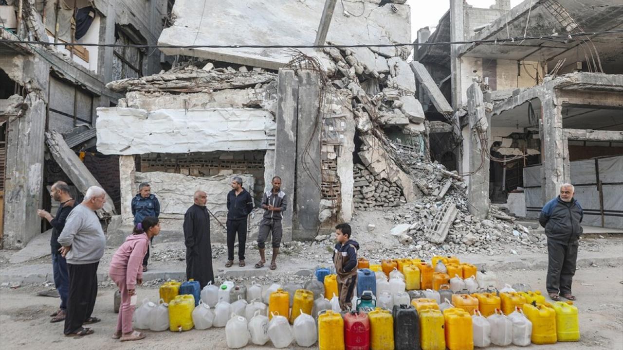 MSF: İsrail'in Gazze'de suyu kasıtlı olarak engellemesi soykırımın bir parçası