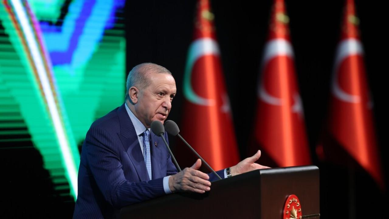 Cumhurbaşkanı Erdoğan: Müslümanlar olarak zorlu dönemden geçiyoruz